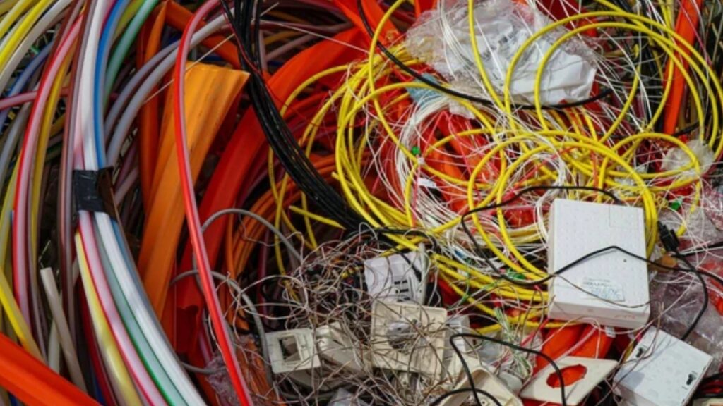 homem-compra-25-kg-de-lixo-por-r$-580-e-recebe-pequena-fortuna