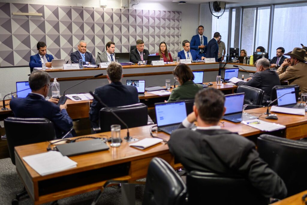 sem-garantir-prorrogacao,-cpmi-do-inss-muda-foco-para-caso-master