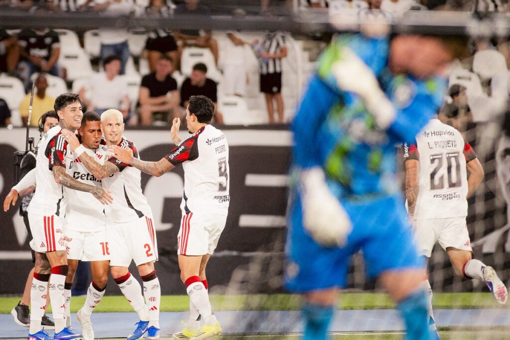 flamengo-vence-botafogo-e-assume-terceira-posicao-do-brasileirao