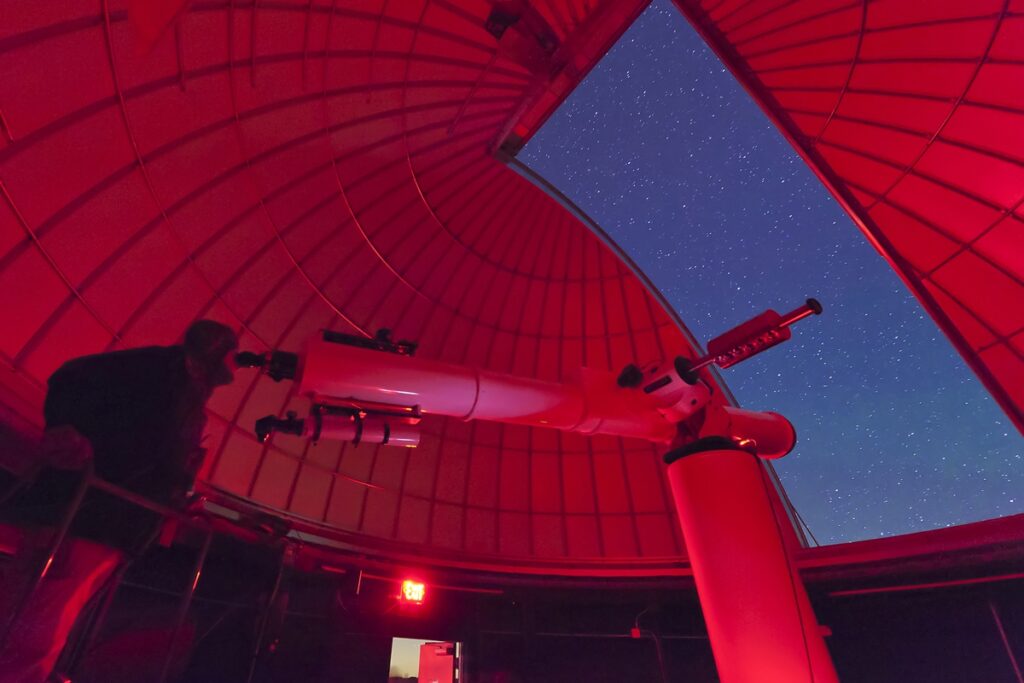 entenda-como-cientistas-descobrem-planetas-fora-do-sistema-solar