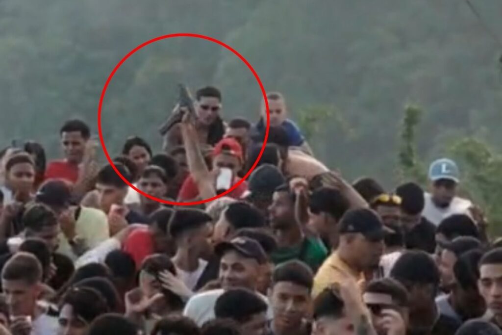 mc-urubuzinho-e-preso-por-pedir-tiros-em-“bloco-do-pcc”-no-carnaval.-video