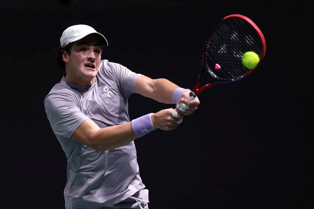 joao-fonseca-enfrenta-algoz-em-miami-e-pode-encarar-carlos-alcaraz