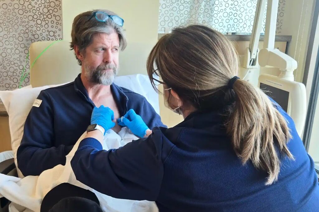 homem-recebe-diagnostico-de-cancer-de-mama-no-dia-do-aniversario