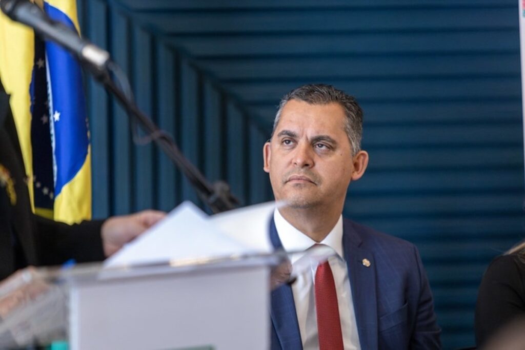 deputado-do-podemos-lanca-candidatura-para-vaga-do-tcu