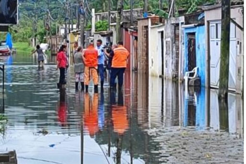 justica-manda-cidade-do-litoral-revisar-plano-contra-riscos-de-chuvas