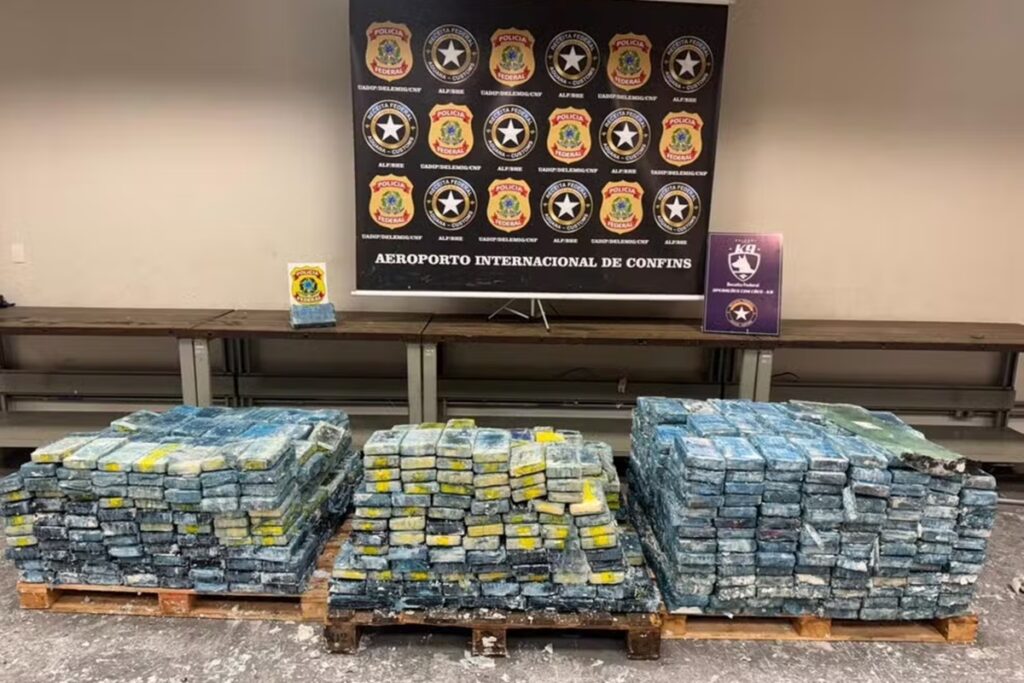 trafico:-pf-prende-suspeito-ligado-a-1,2-tonelada-de-cocaina-em-mg