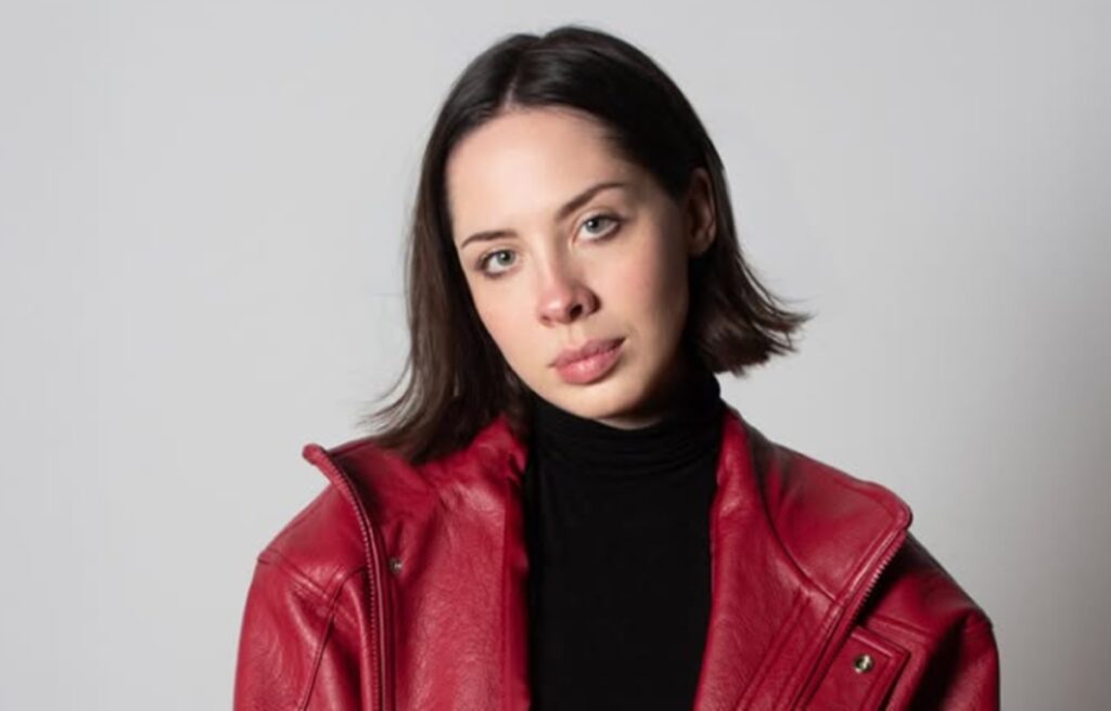 artista-vive-100-encontros-como-experimento-sobre-amor-e-vicio-em-sexo