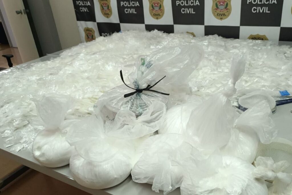 homem-e-preso-com-“maquina-turbo”-para-embalar-cocaina.-video