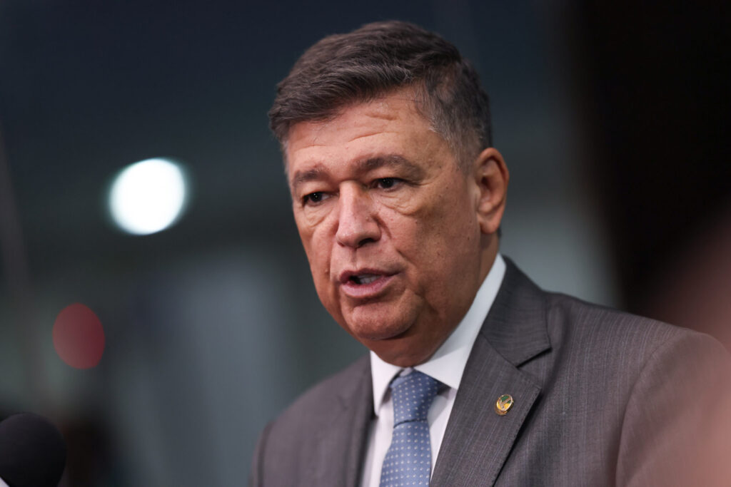 viana-comemora-sorteio-de-mendonca-para-relatar-prorrogacao-da-cpmi-do-inss