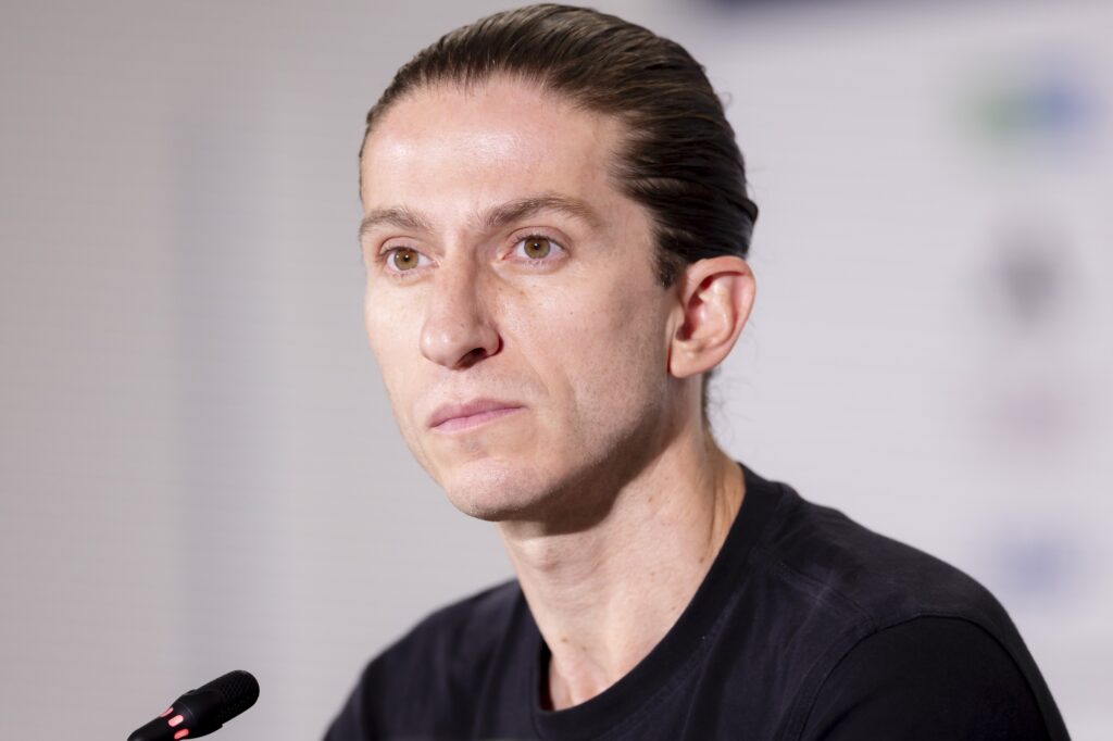 filipe-luis-se-defende-em-processo-sobre-venda-de-carro-de-luxo