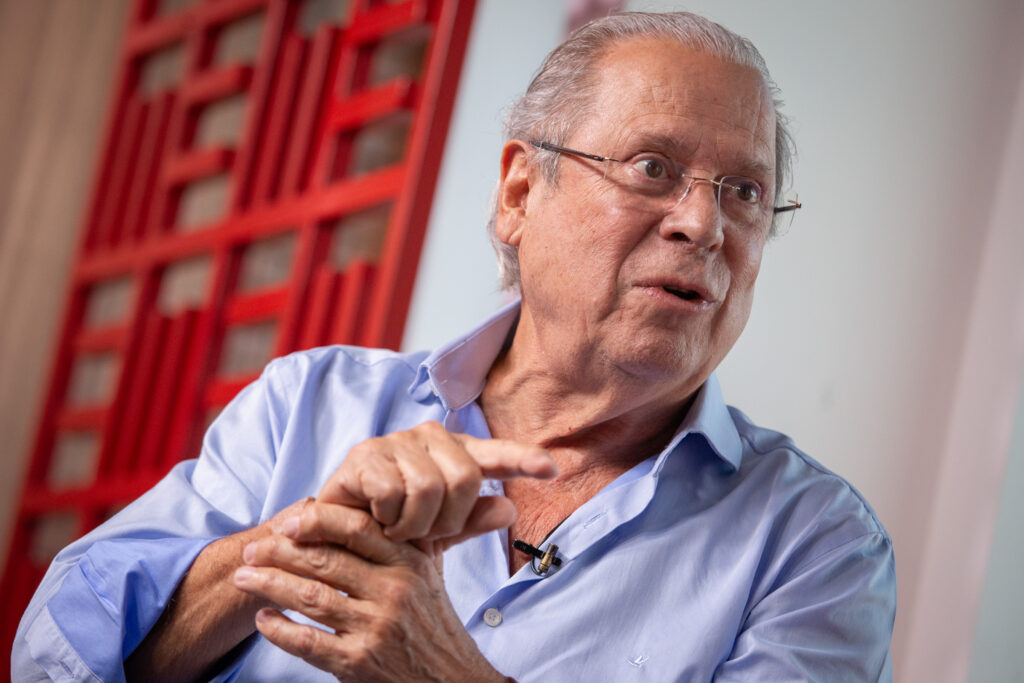 dirceu-diz-que-brasil-sera-governado-por-trump-se-flavio-ganhar.-video