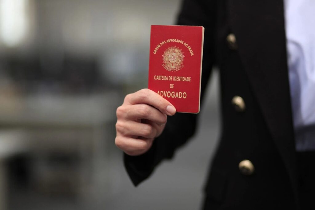 falso-advogado:-df-registrou-mais-de-1,5-mil-denuncias-em-14-meses