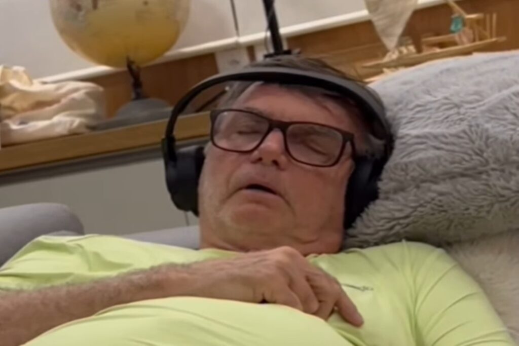 domiciliar-de-bolsonaro-e-caso-de-memoria-curta-e-editoriais-de-ocasiao