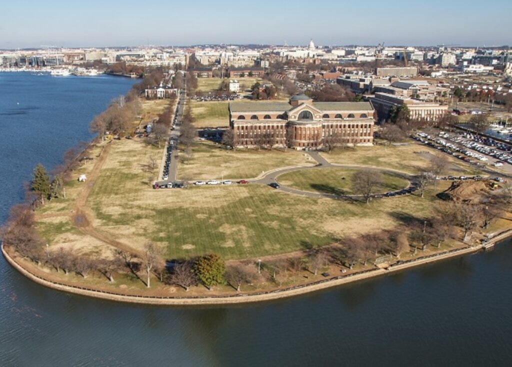 drones-passam-sobre-base-militar-onde-moram-secretarios-dos-eua