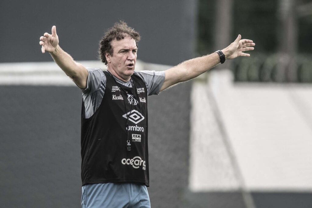 santos:-cuca-destaca-confianca-no-trabalho-e-pede-apoio-da-torcida