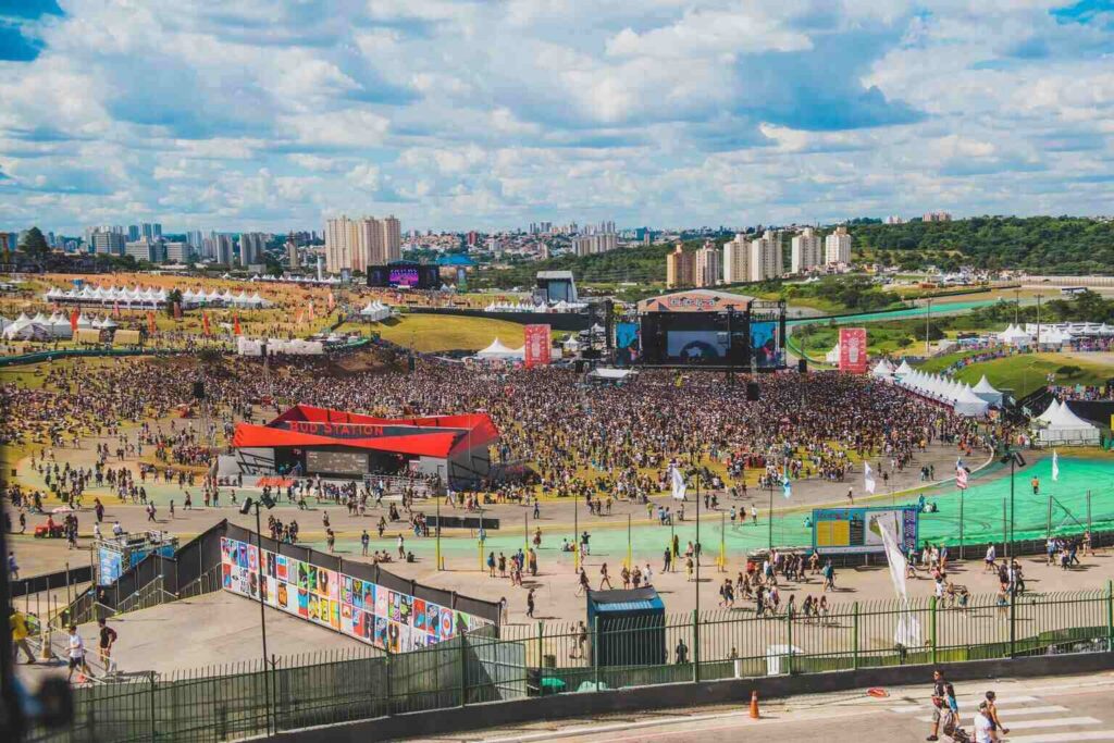 lollapalooza-2026:-metro-e-trem-terao-operacao-24h-para-o-festival