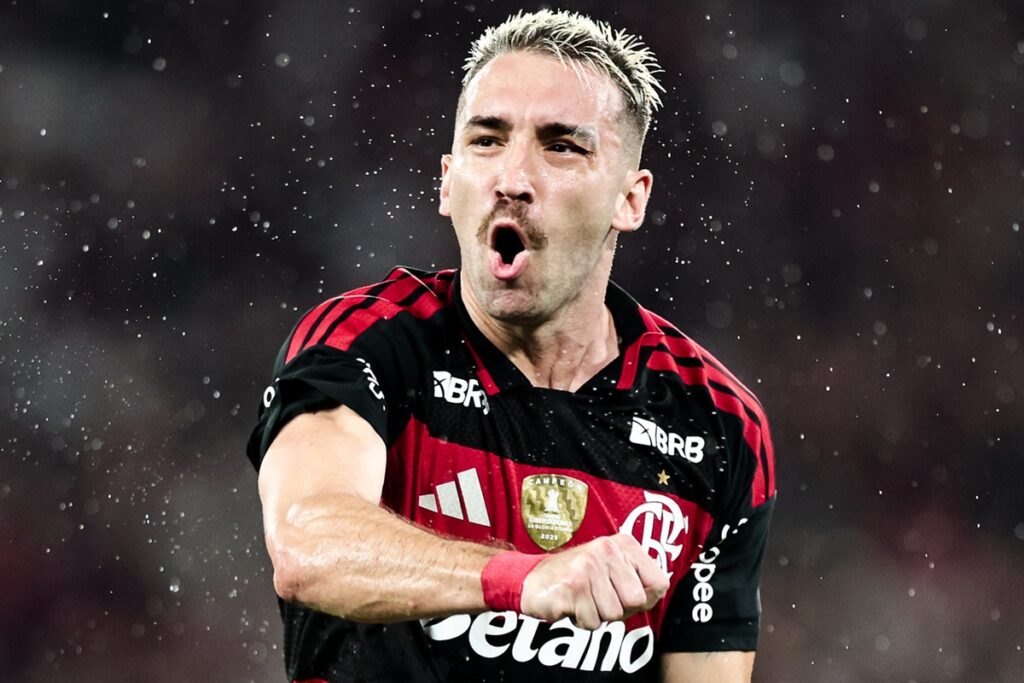 flamengo-bate-remo-e-vence-quarta-seguida-no-campeonato-brasileiro