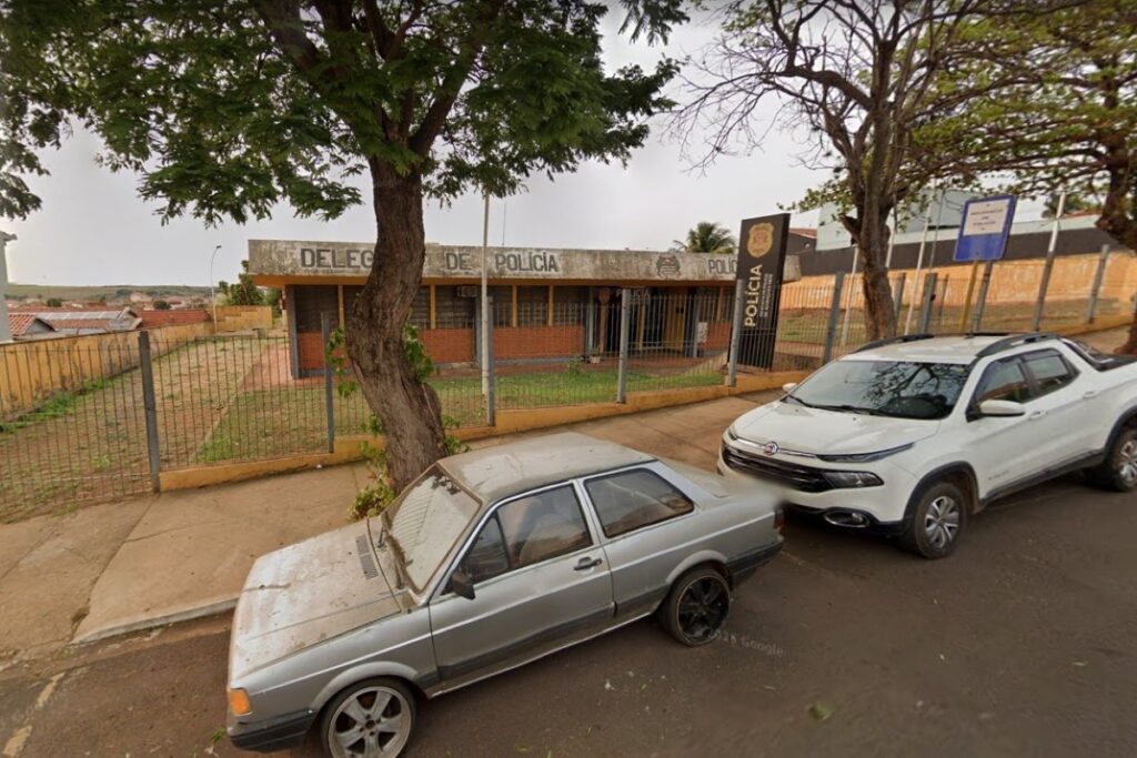 jovem-de-20-anos-persegue-idosa,-mostra-penis-na-rua-e-acaba-preso