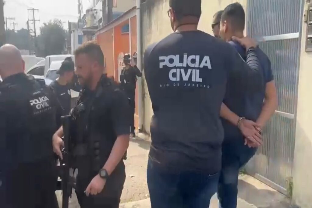policia-civil-estoura-“paiol-de-guerra”-da-milicia-no-rio-de-janeiro