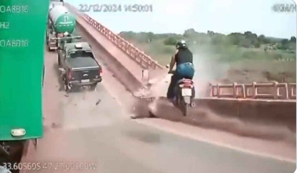 video-mostra-veiculos-lancados-em-desabamento-de-ponte-entre-to-e-ma.-veja