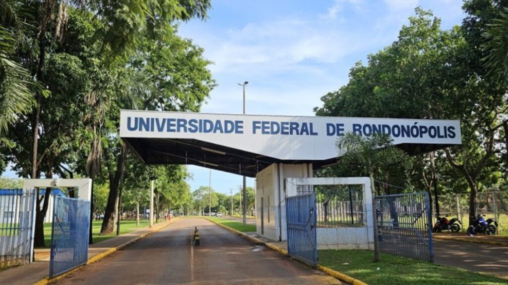 universidade-decreta-luto-apos-filho-de-professor-morrer-esquecido-em-carro