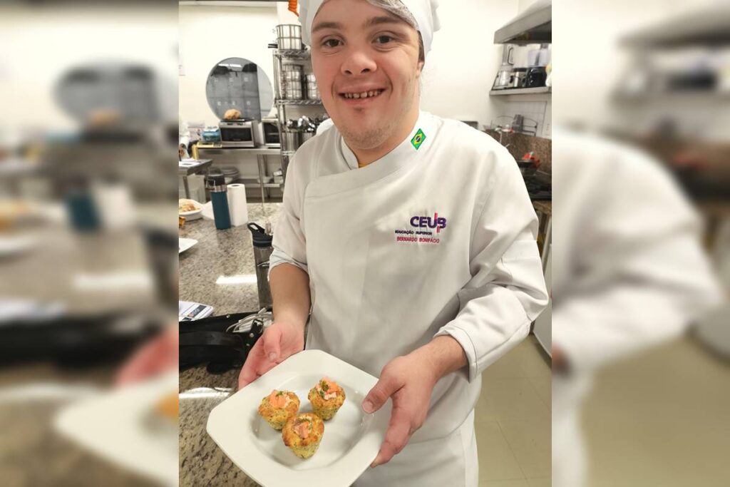 jovem-com-sindrome-de-down-encontra-autonomia-na-paixao-pela-cozinha
