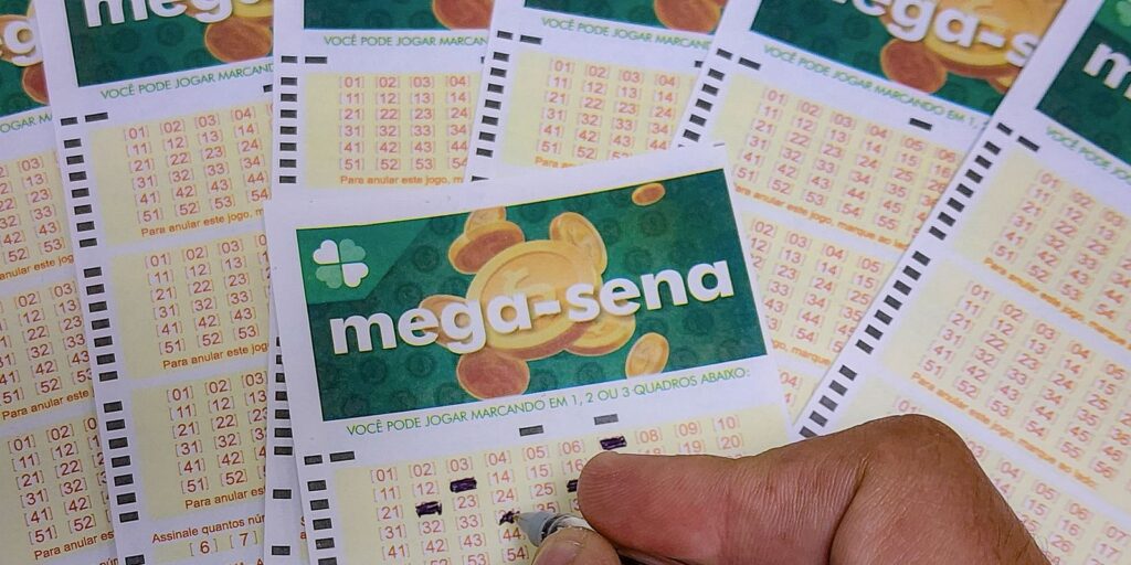 Mega-Sena acumula e prêmio vai a R$ 13 milhões; quina saiu para 23 mega-sena-acumula-e-premio-vai-a-r$-13-milhoes;-quina-saiu-para-23