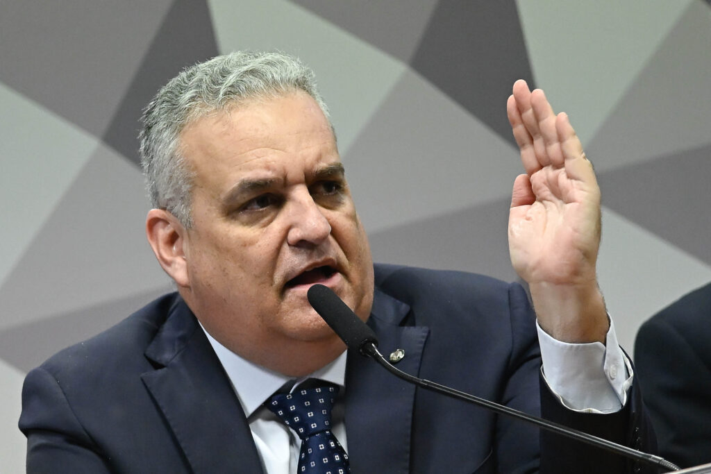 cpmi-do-inss:-“nao-cito-lula-ou-bolsonaro”,-diz-relator-sobre-parecer
