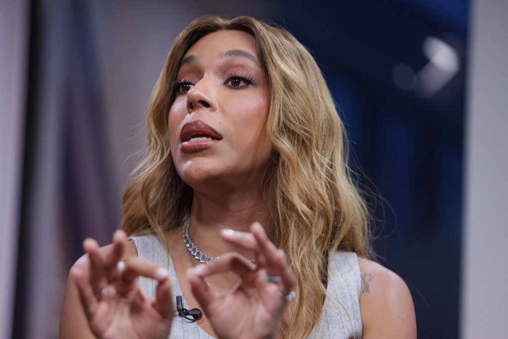 erika-hilton-cobra-governadora-apos-foto-figurar-em-lista-de-suspeitas