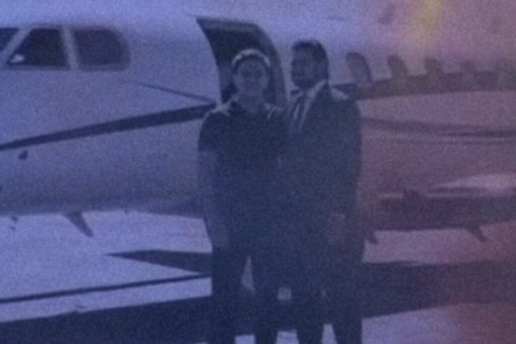 rapper-usa-ia-para-mostrar-nikolas-e-vorcaro-em-telao-no-lollapalooza