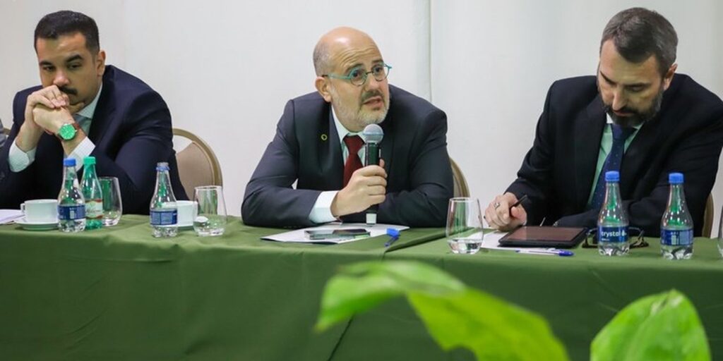 Presidente da EBC participa de reunião do Conselho Superior da ABERT presidente-da-ebc-participa-de-reuniao-do-conselho-superior-da-abert