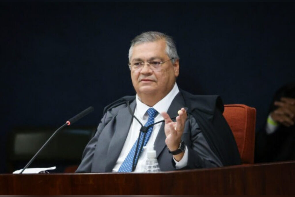 decisao-de-dino-expoe-impasse-legal-sobre-aposentadoria-compulsoria