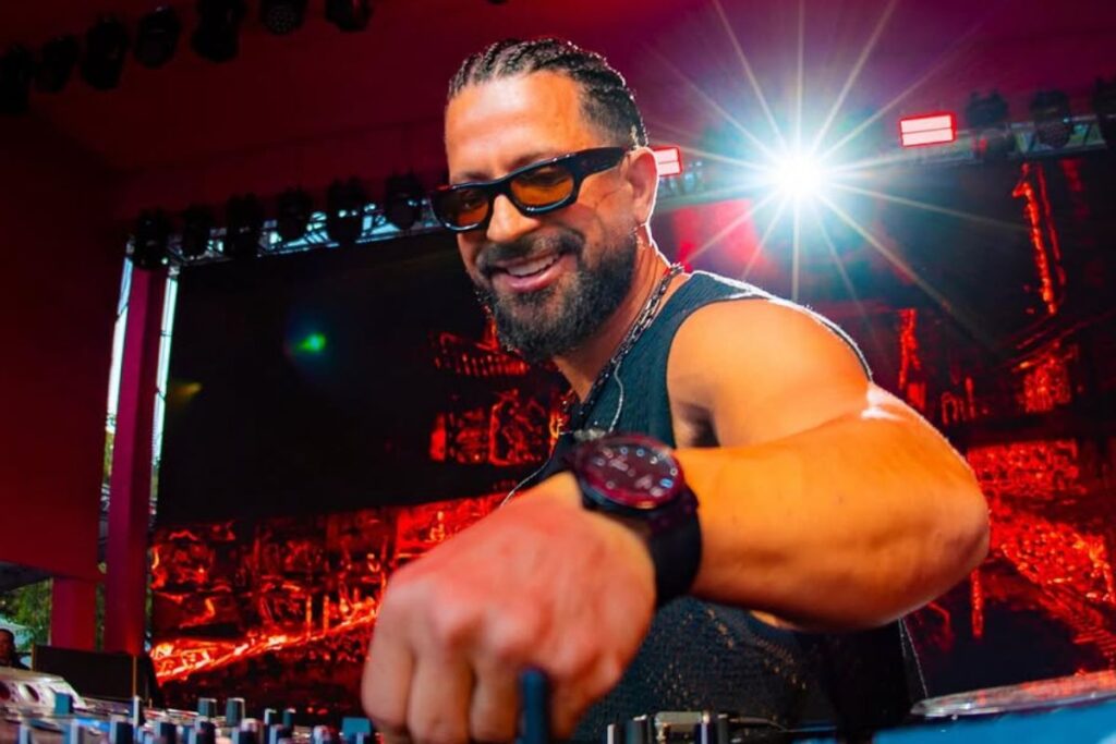 dennis-dj-se-manifesta-apos-nome-da-mae-aparecer-em-registro-de-musica