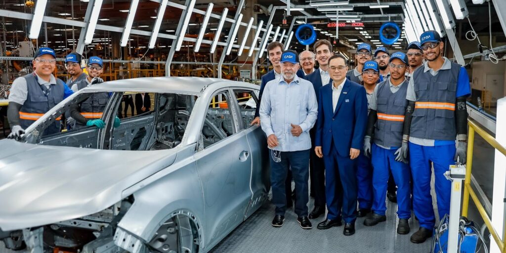 Lula diz que governo apresentará solução para famílias endividadas lula-diz-que-governo-apresentara-solucao-para-familias-endividadas