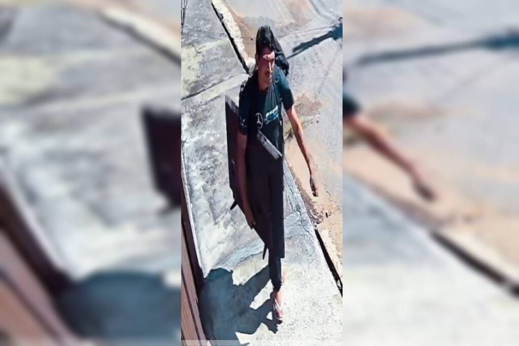 ladrao-cara-de-pau-invade-casa-no-df-e-sai-andando-calmamente-com-tv-furtada