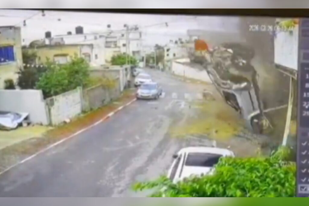 camera-de-seguranca-registra-impacto-de-missil-iraniano-em-israel.-video