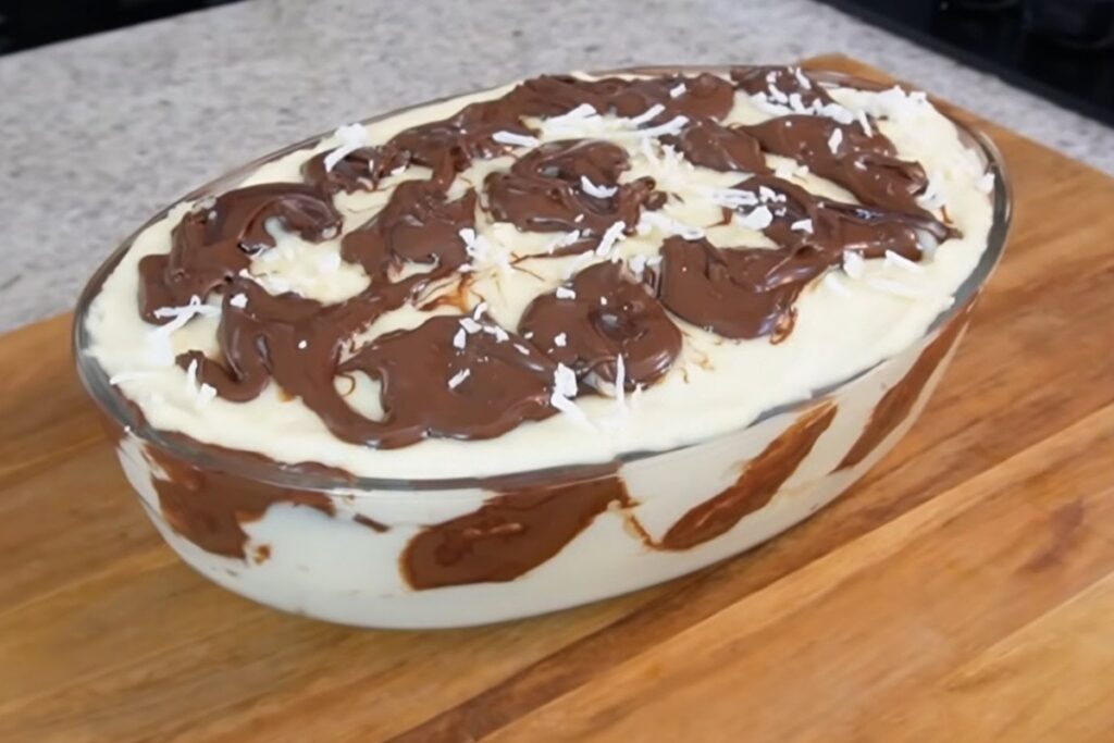 sobremesa-de-pascoa:-feita-na-travessa,-delicia-e-cremosa-e-irresistivel