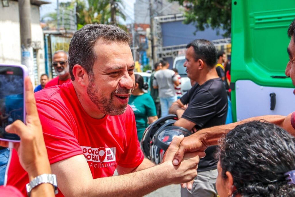 grupo-de-boulos-decide-ficar-no-psol-apos-discussao-sobre-ida-ao-pt