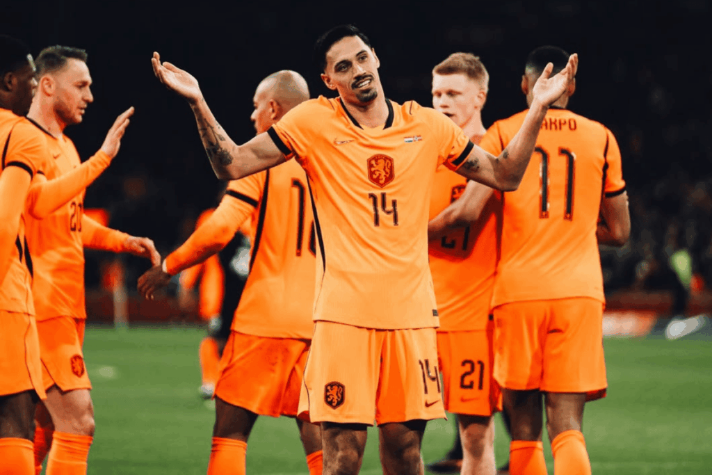 holanda-vira-para-cima-da-noruega-e-vence-amistoso-em-amsterda