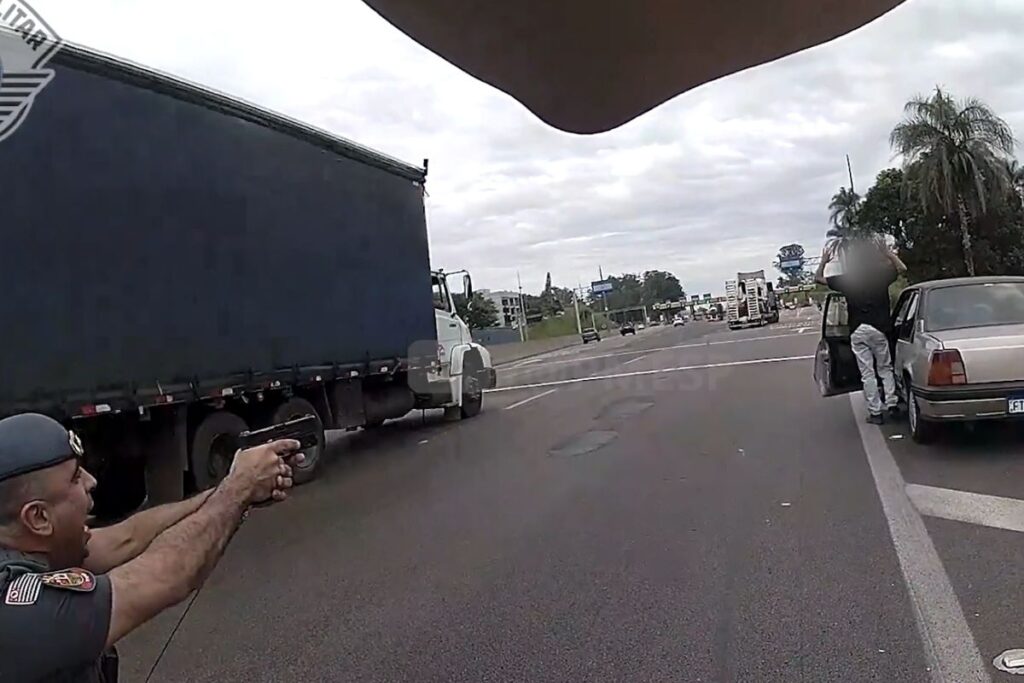 sequestro-na-anhanguera-termina-com-perseguicao-e-3-suspeitos-presos.-veja-video