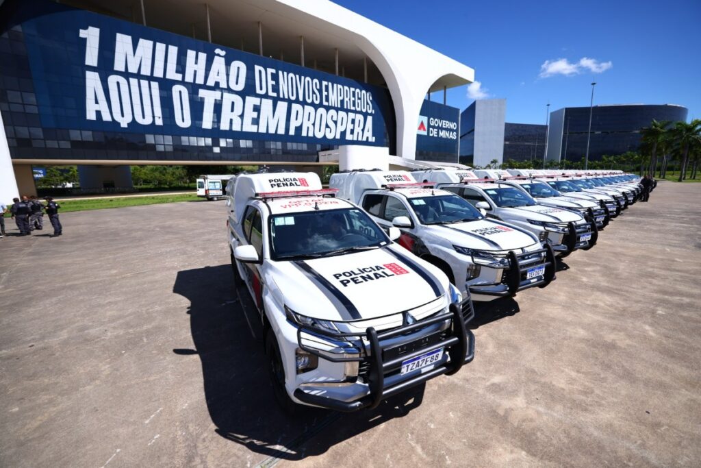 policia-penal-de-minas-gerais-recebe-viaturas-novas
