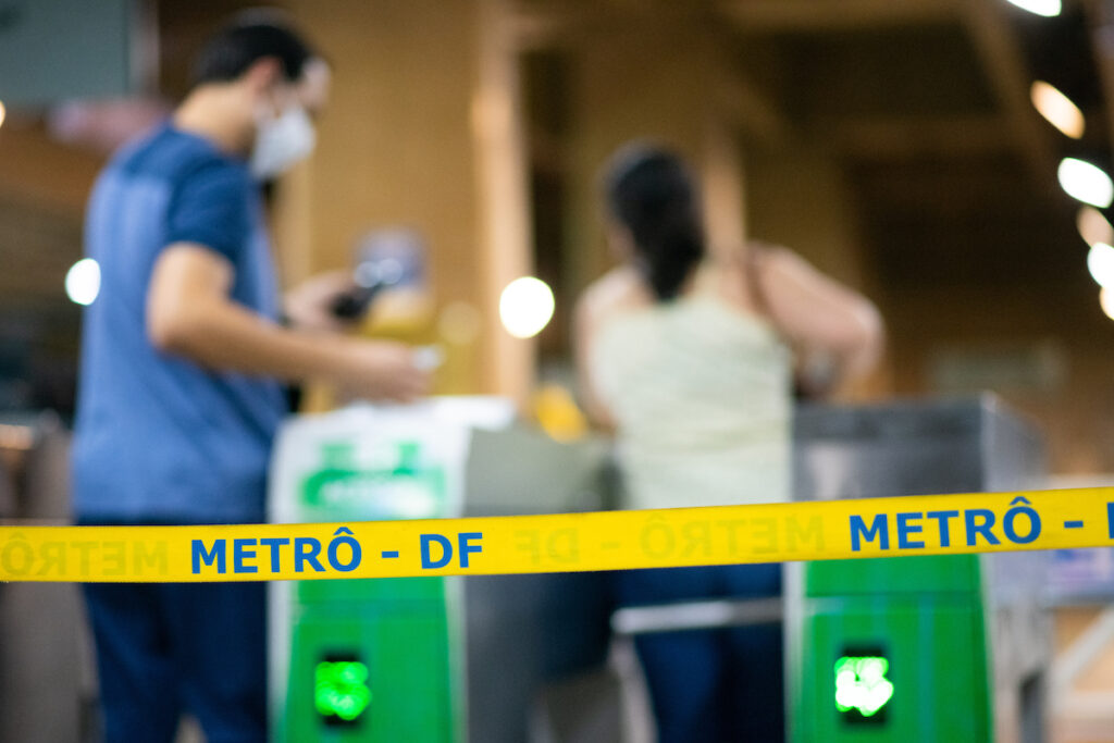 na-vespera-da-greve-de-servidores,-metro-df-apresenta-nova-proposta