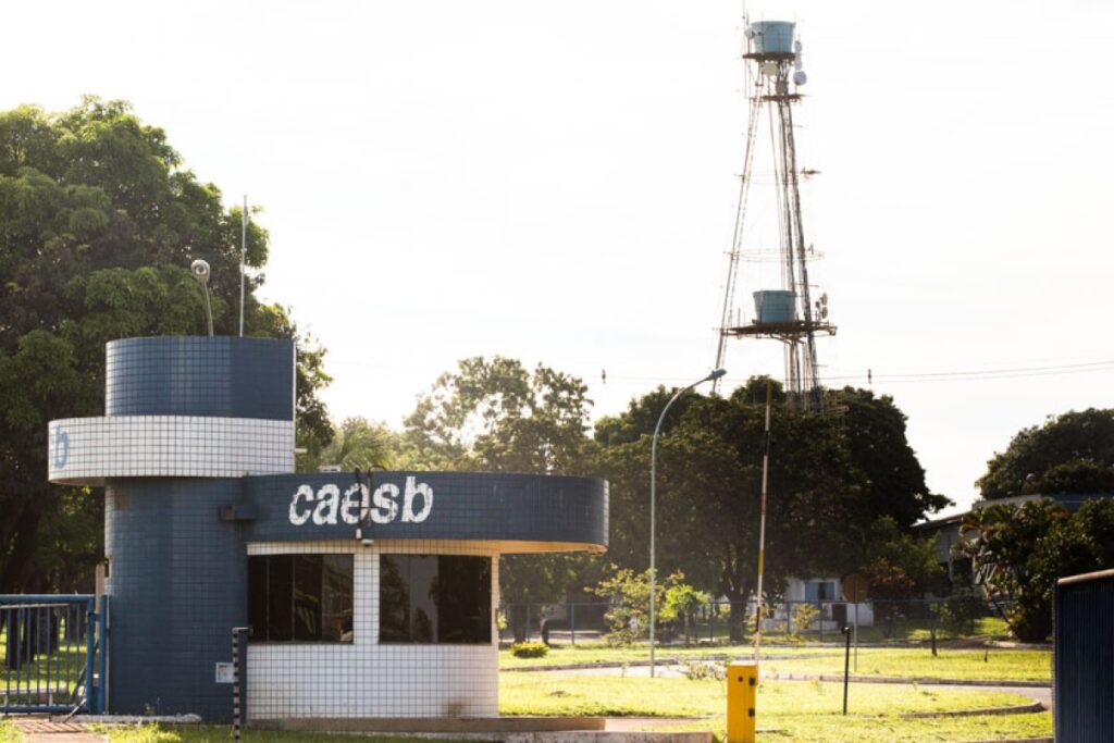 multas-aplicadas-pela-caesb-sao-questionadas-na-justica-pela-dpdf