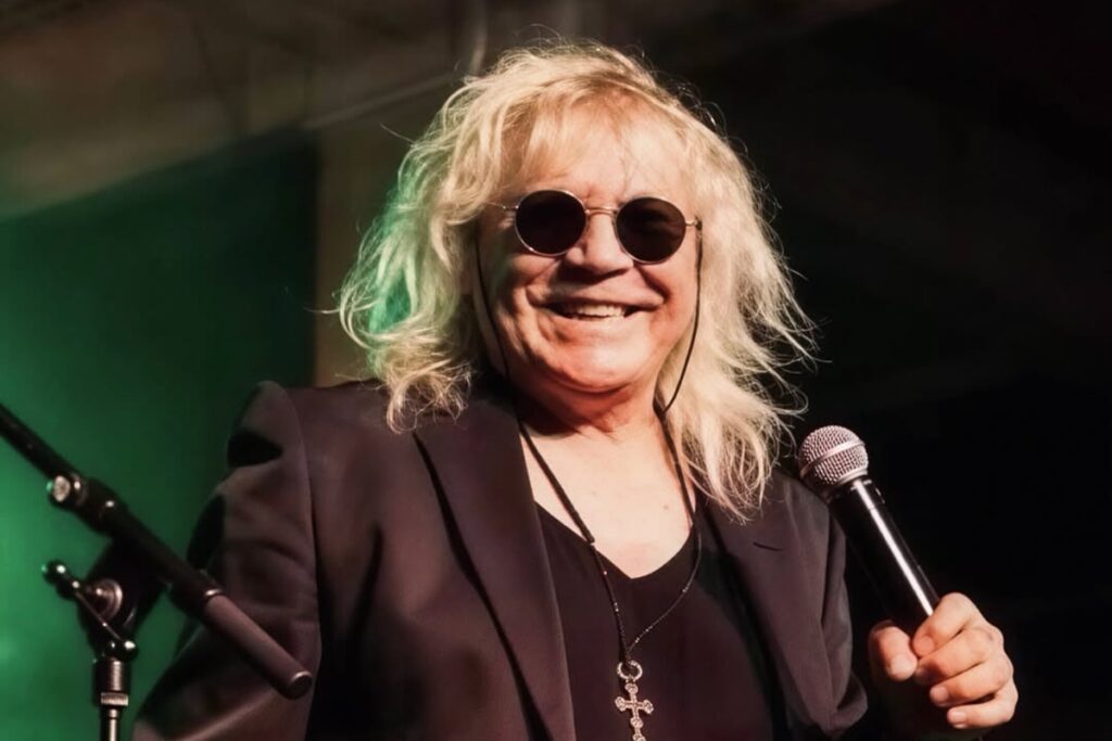 cantor-ovelha-passa-por-cirurgia-apos-internacao-de-urgencia