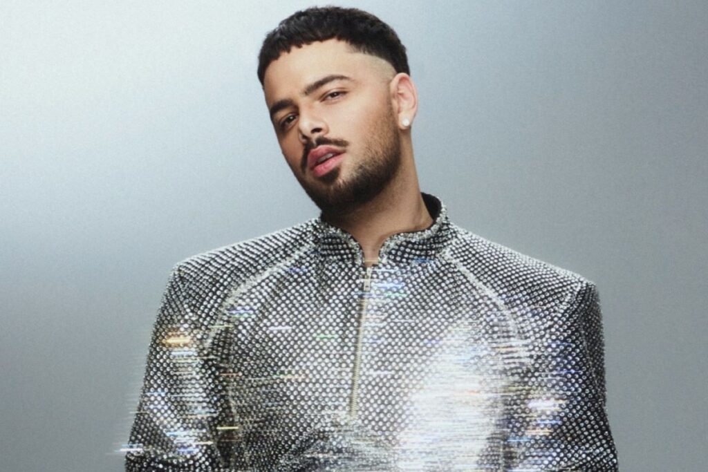 pedro-sampaio-e-a-primeira-atracao-confirmada-no-na-praia-2026