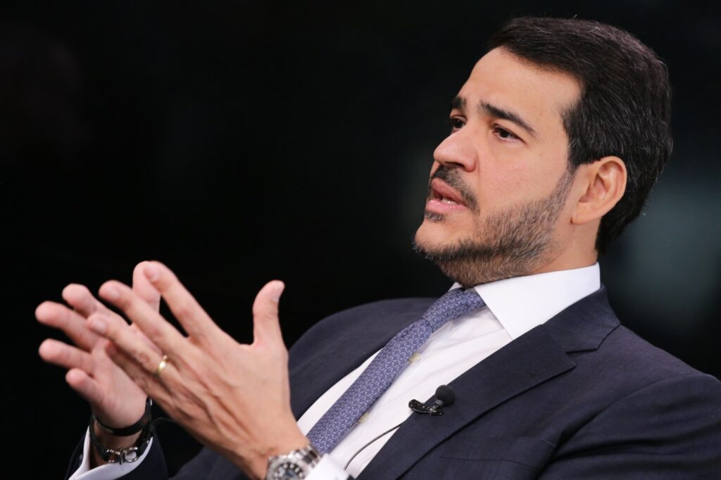 lula-avisa-que-enviara-indicacao-de-messias-ao-senado-hoje