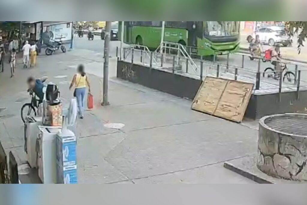 video-flagra-acidente-com-bicicleta-eletrica-que-matou-mae-e-filho.-veja