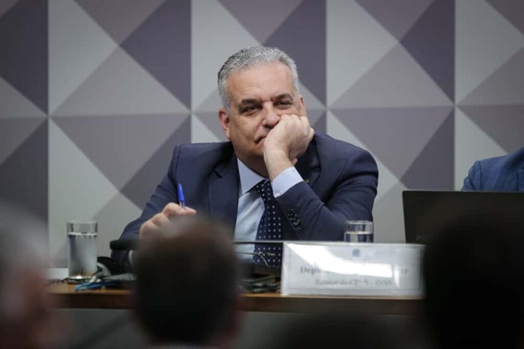 petistas-dobram-aposta-contra-relator-da-cpmi-e-cobram-exame-de-dna