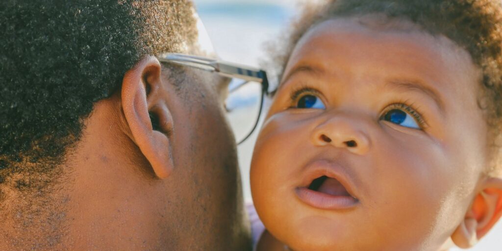 saiba-o-que-muda-com-a-nova-licenca-paternidade-no-brasil