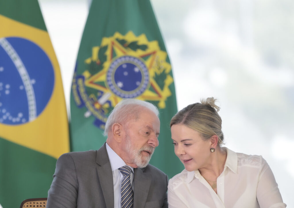 lula-ainda-analisa-nomes-para-substituir-gleisi-hoffmann-na-sri